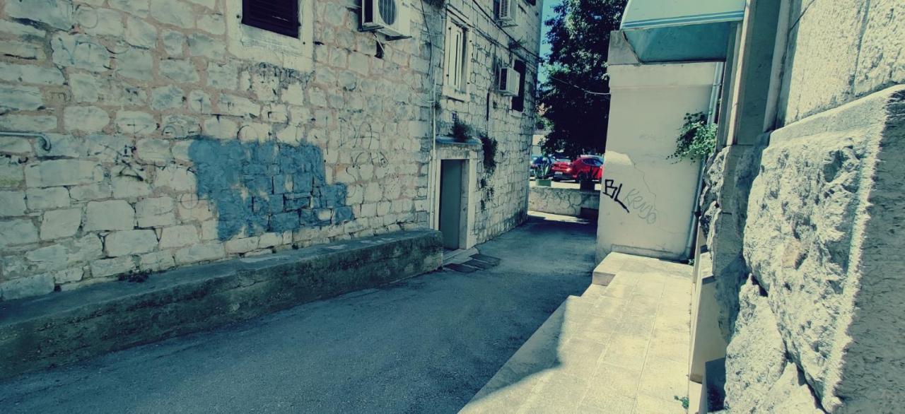Hôtel Happy Sun à Split Extérieur photo