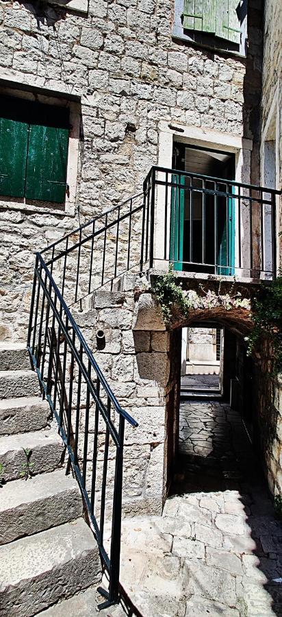 Hôtel Happy Sun à Split Extérieur photo