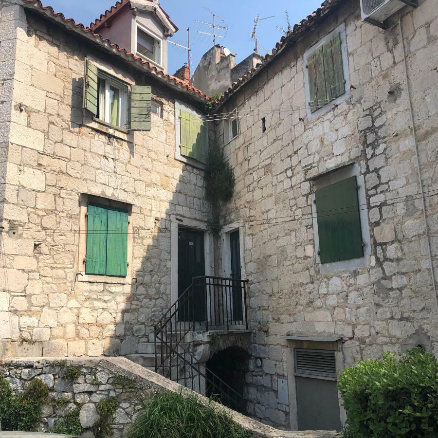 Hôtel Happy Sun à Split Extérieur photo